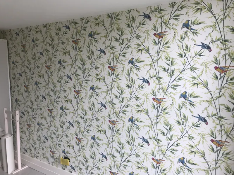 Wallpaper installation, Kensington