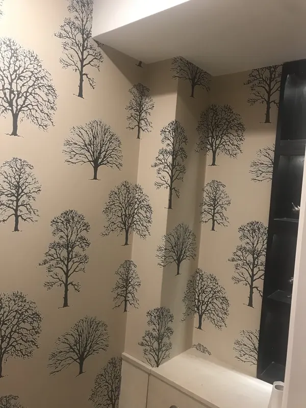 Wallpapered cloakroom, Holland Park